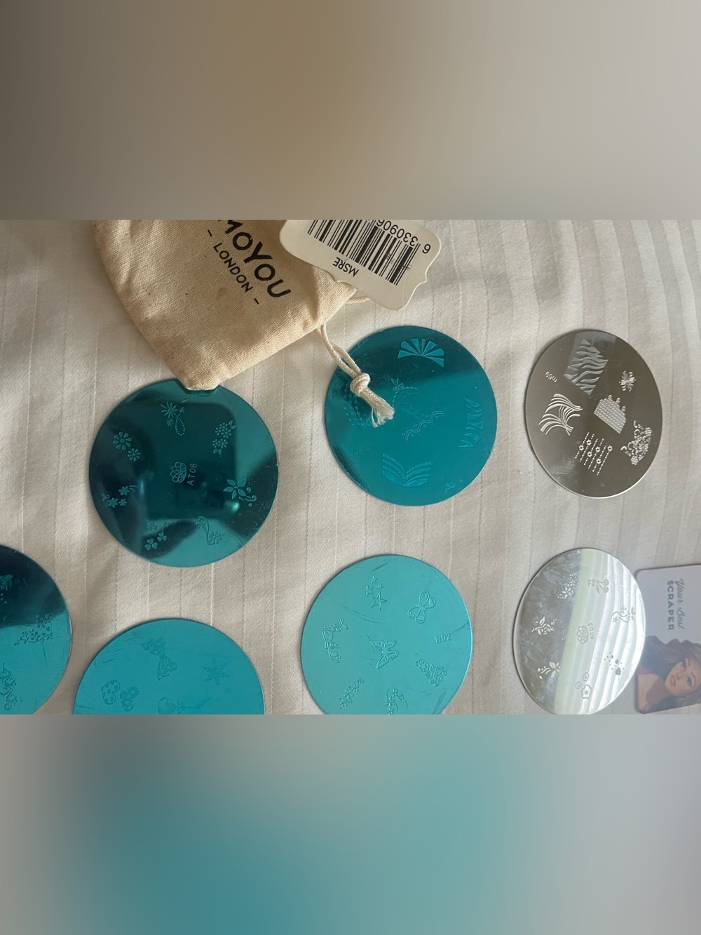 London mo You Nail Art Stamping Plates - Set of Round Designs